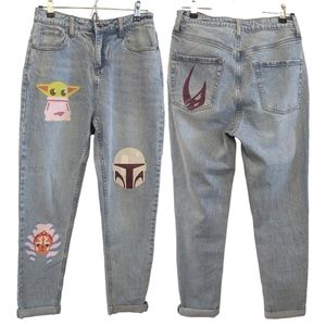 Her Universe Star Wars The Mandalorian Faces Graphic Mom Jeans. Size 5